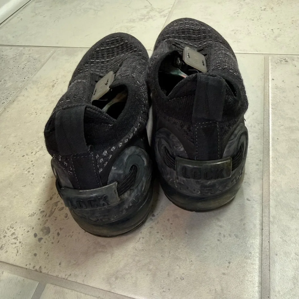 Nike Air VaporMax 2020 Flyknit Triple Black Mens Running Shoes CJ6740-002 Size 7